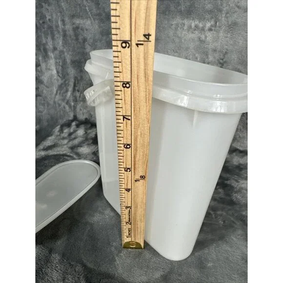Vintage Tupperware #587-1 Beverage Buddy 2 Quart White Slim Pitcher Lid - Picture 6 of 6